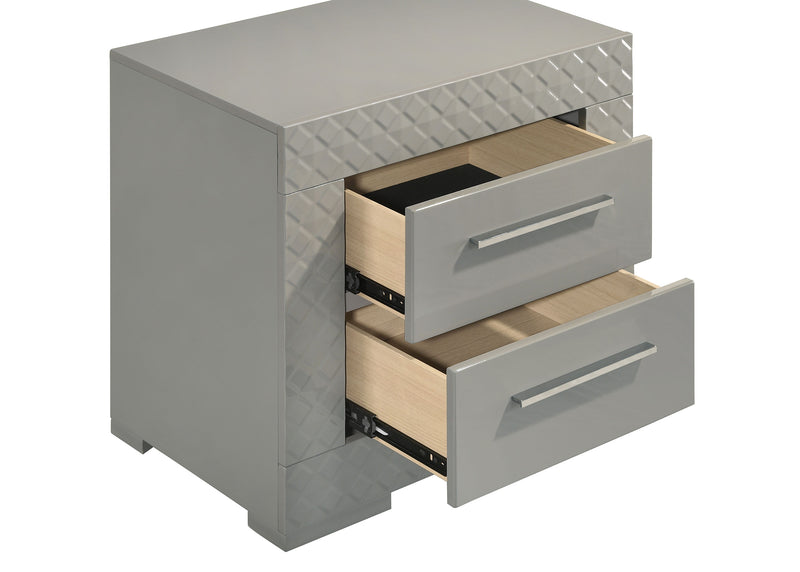 Ives 4 & 5 Piece Bedroom Set E.king & Queen White & Grey - Town Of Bargains Furniture - NY
