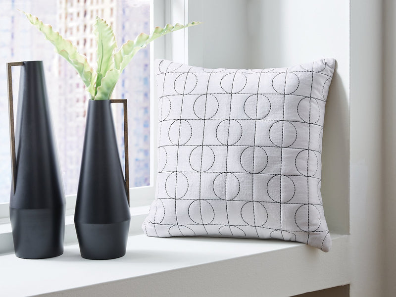 Kydner Pillow (Set of 4) - Town Of Bargains Furniture - NY