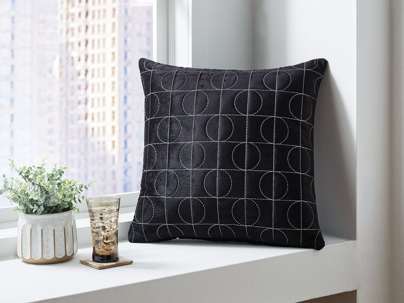 Kydner Pillow (Set of 4) - Town Of Bargains Furniture - NY