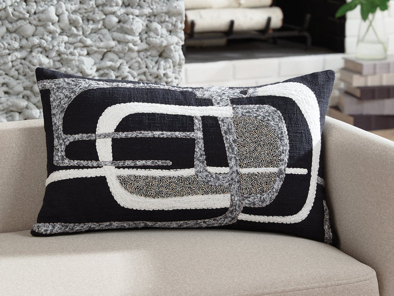 Gavrileigh Pillow (Set of 4) - Town Of Bargains Furniture - NY