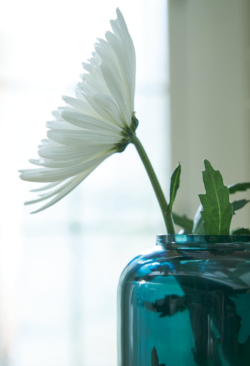 Inisland Vase - Town Of Bargains Furniture - NY