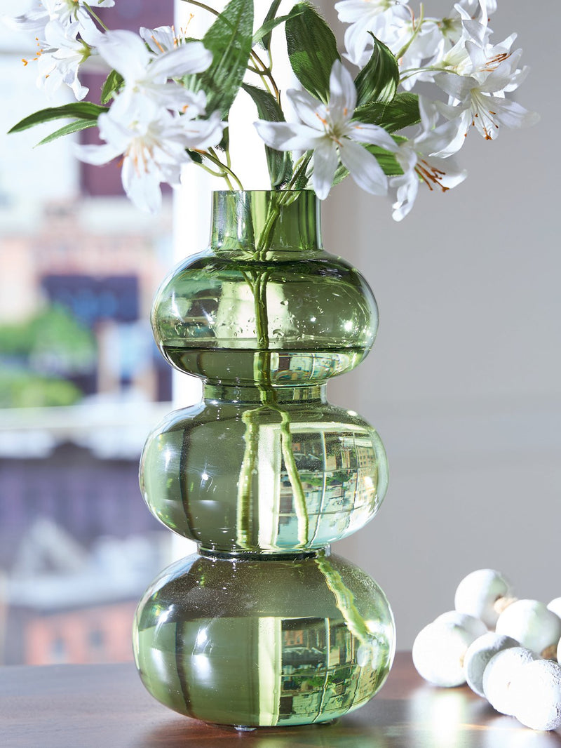 Renethorne Vase - Town Of Bargains Furniture - NY