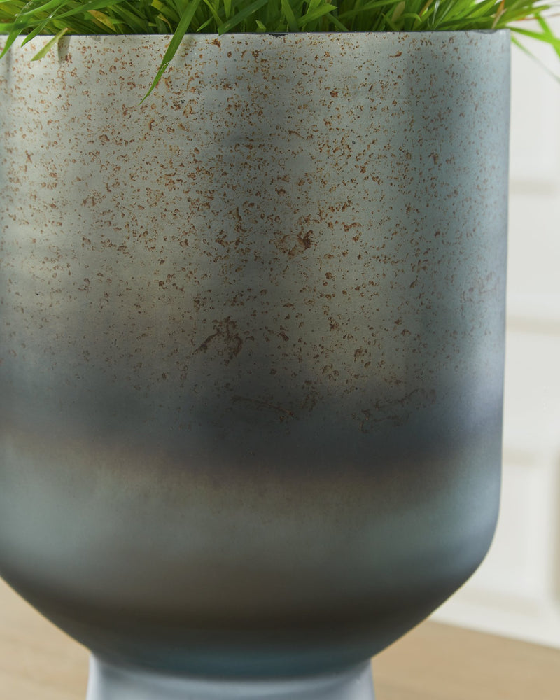 Pennmore Vase - Town Of Bargains Furniture - NY