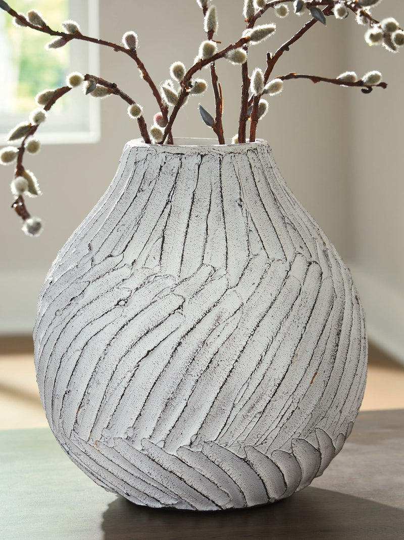 Shelvie Vase - Town Of Bargains Furniture - NY