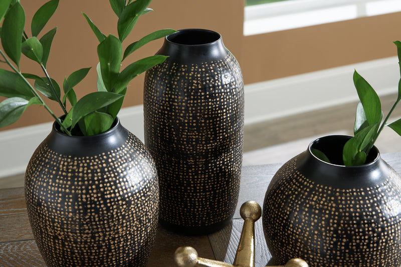 Vinburn Accessory Set (Set of 5) - Town Of Bargains Furniture - NY