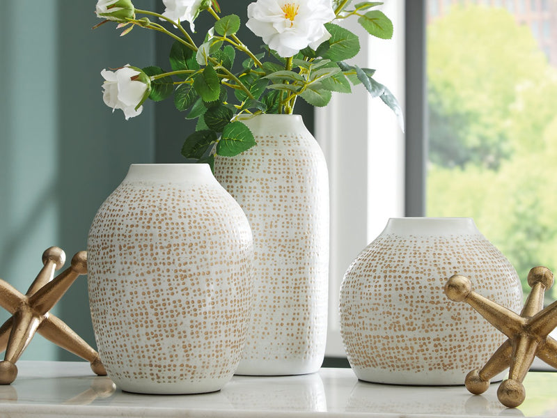 Vinburn Accessory Set (Set of 5) - Town Of Bargains Furniture - NY