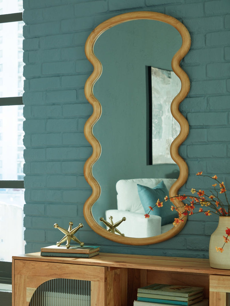 Serendis Accent Mirror - Town Of Bargains Furniture - NY