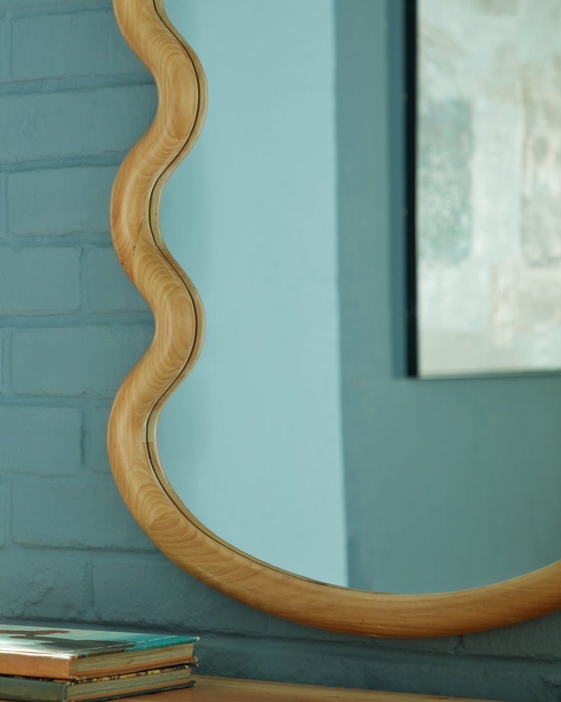 Serendis Accent Mirror - Town Of Bargains Furniture - NY