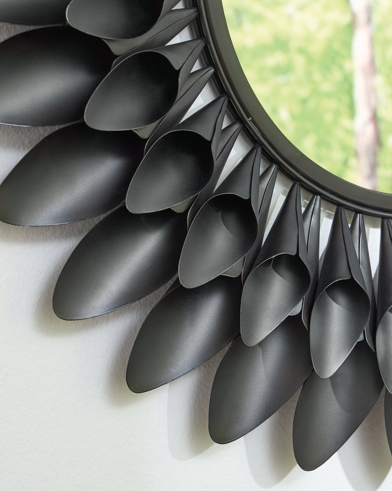 Ryenmour Accent Mirror - Town Of Bargains Furniture - NY