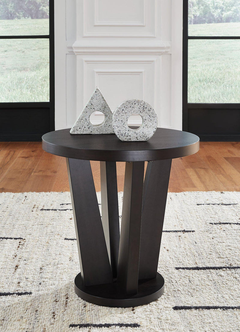 Chasinfield Occasional Table Set - Town Of Bargains Furniture - NY