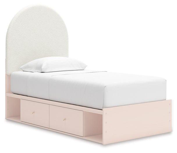 Wistenpine Upholstered Bed with Storage