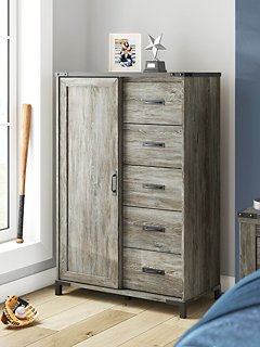 Frandern Dressing Chest - Town Of Bargains Furniture - NY