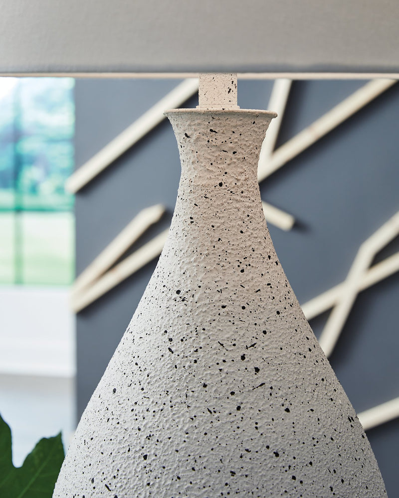Wyattford Table Lamp - Town Of Bargains Furniture - NY